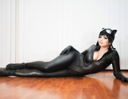 cosplay-28cb29-catwoman-202XA012.jpg
