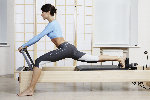 reformer_picture_thigh_stretch_mc7h.jpg
