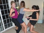 sat night party girls2-L.jpg