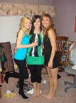 sat night party girls1-L.jpg