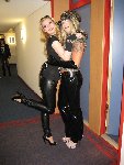 leather1-L.jpg