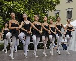ballet group.jpg