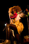 singer-L.jpg