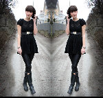 girls_in_rubber_boots1-L.jpg