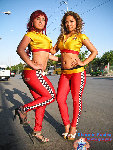 grid girls-L.jpg