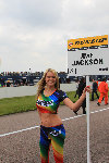 grid girl-L.jpg