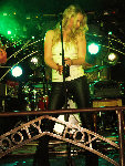 singer-L.jpg