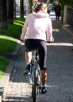 cycler in lycra-L.jpg