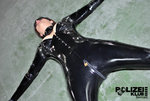 polizei_klub-by-Bennet.rubbercatsuited1.jpg