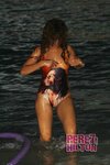 rihanna-fun-in-barbados-2.pbbig.jpg
