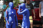 6227612427_0a00cc48f2_b.catsuit@kona_triathlon.jpg