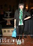 normal_april22_popmusicawards002.jpg