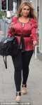 article-2050172-0E6AB4A900000578-865_224x563.jpg