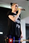 jessie-j-jessie-j-performs-at-hmv_5841098.jpg