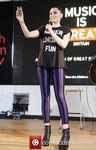 jessie-j-performs-at-hmv-as-part_5841125.jpg