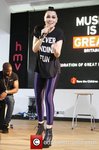 jessie-j-performs-at-hmv-as-part_5841127.jpg