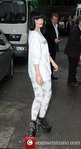 jessie-j-and-tom-jones-exits-the_5839392.jpg