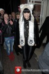 jessie-j-real-name-jessica-cornish-leaves_3660307.jpg