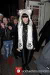 jessie-j-real-name-jessica-cornish-leaves_3660304.jpg