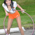 hooters3.jpg