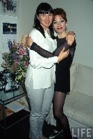 Marilu Henner _Chicago_revival_backstage_NYC_Sep_10_1997_life1_122_1125lo.jpg