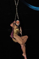 acrobat1i-L.jpg