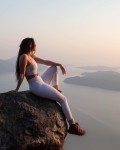 @caetay catching the BC sunset in the Charge Legging and Charge Bra