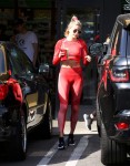 cameltoe/tight