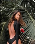 a little native Polynesian action; shes from Tahiti<br />@hinateaboosie Tahurai Homestay Teahupoo