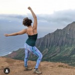 @the_rocky_fox hiking in Kauai wearing