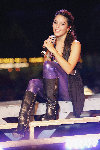 singer2-L.jpg