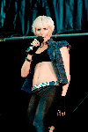 singers.b-L.jpg